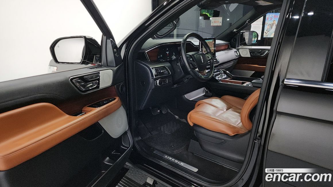 Lincoln Navigator 2021
