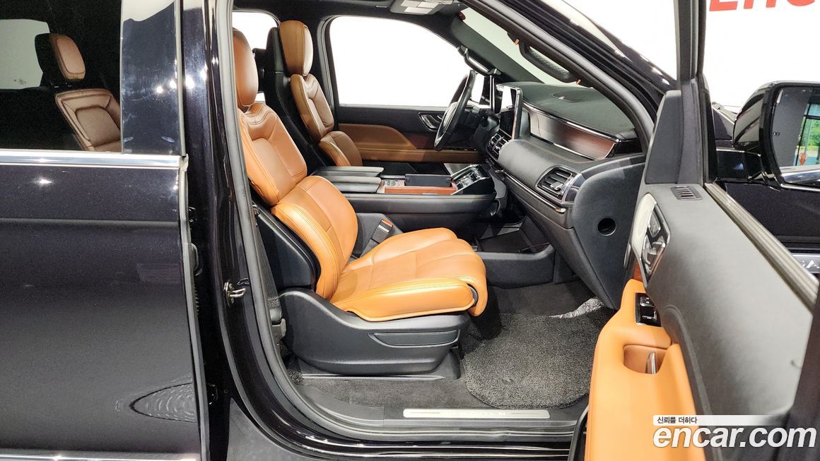 Lincoln Navigator 2021