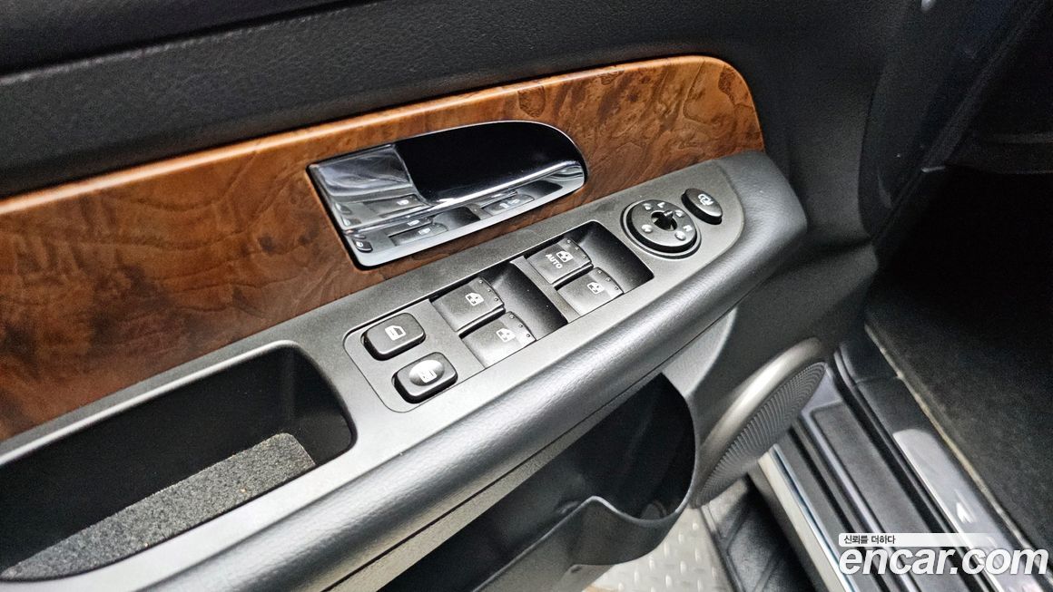 KG_Mobility_Ssangyong Rexton 2017