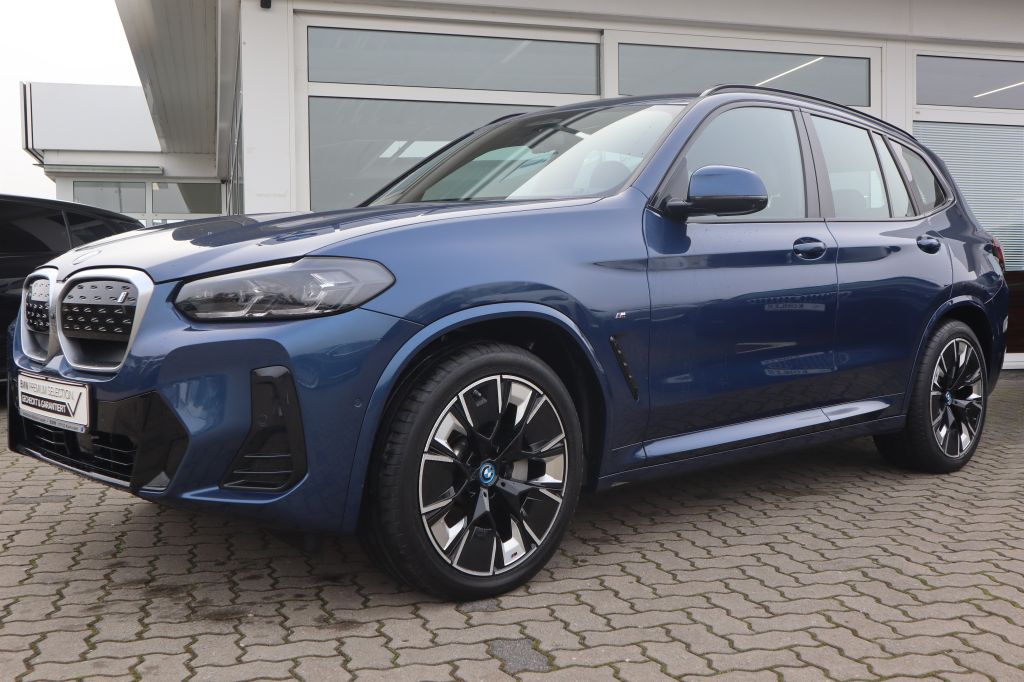 BMW iX3 2022