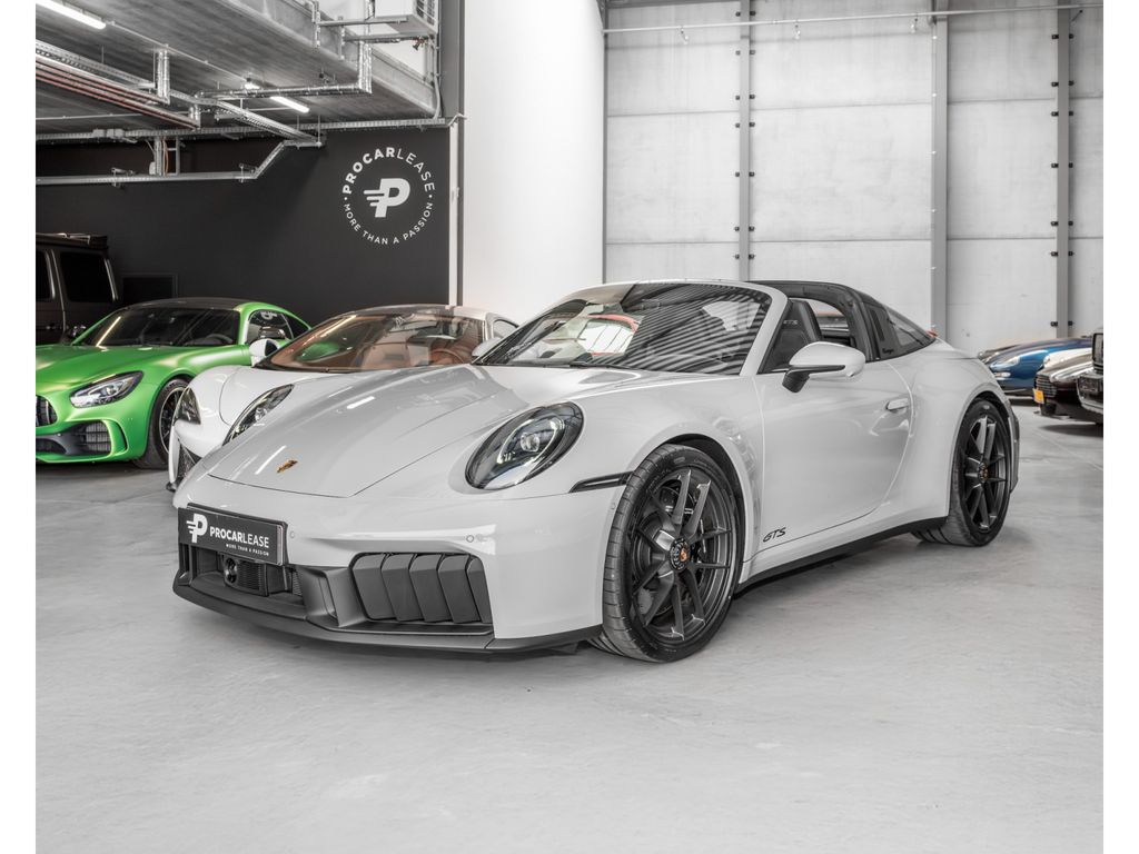 Porsche 992 2025