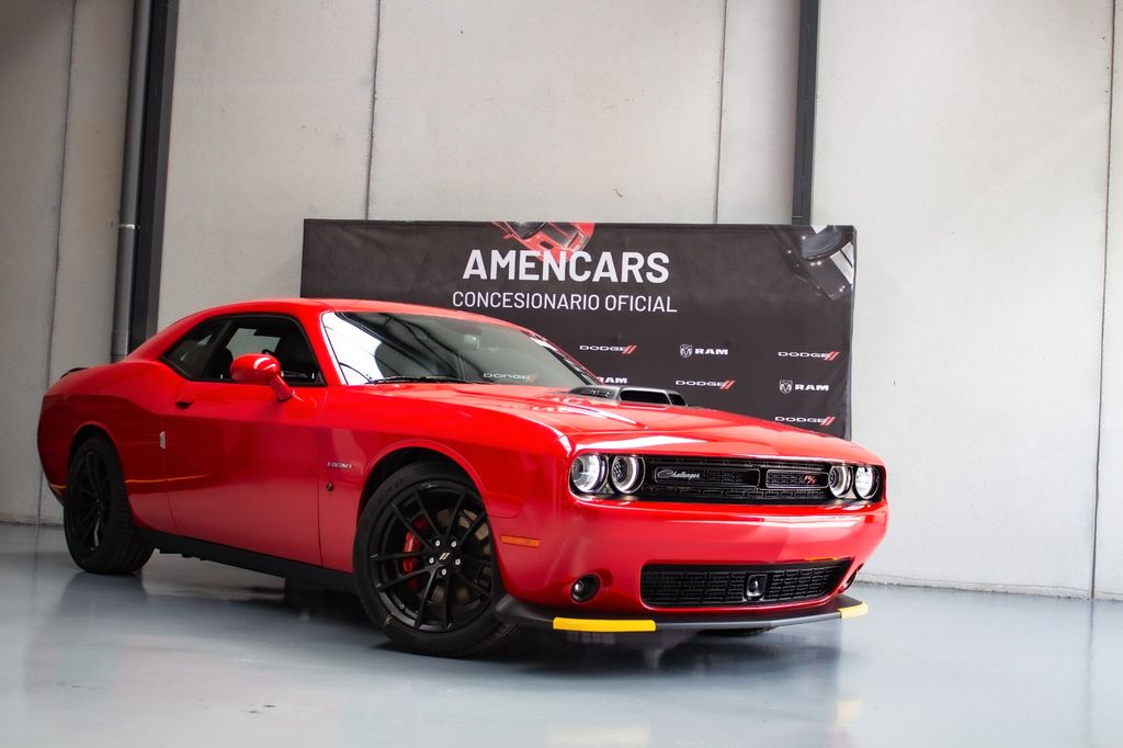 Dodge Challenger