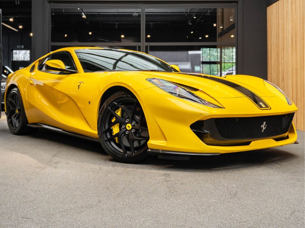 Ferrari 812 2019