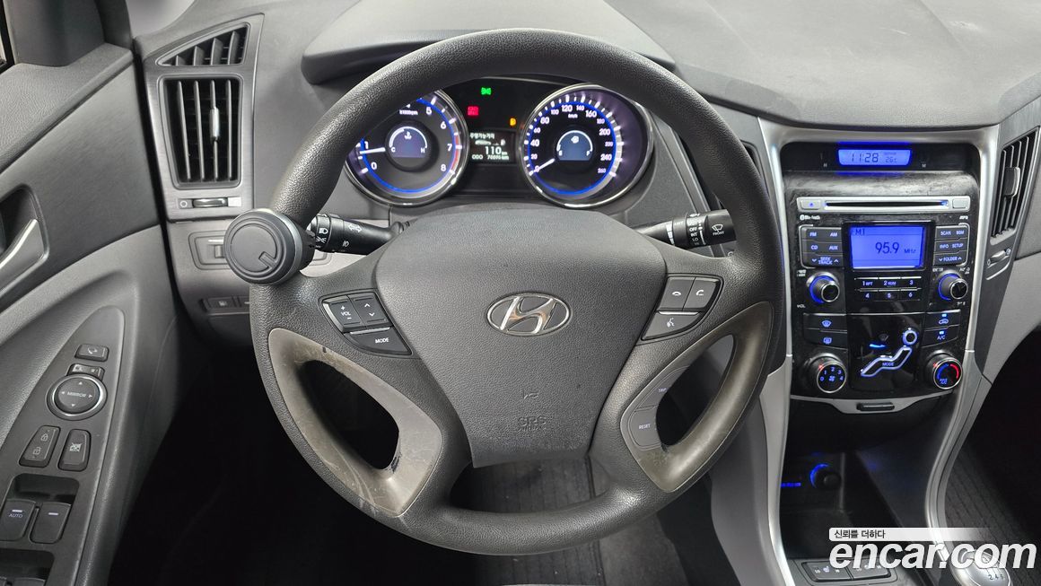 Hyundai Sonata 2010