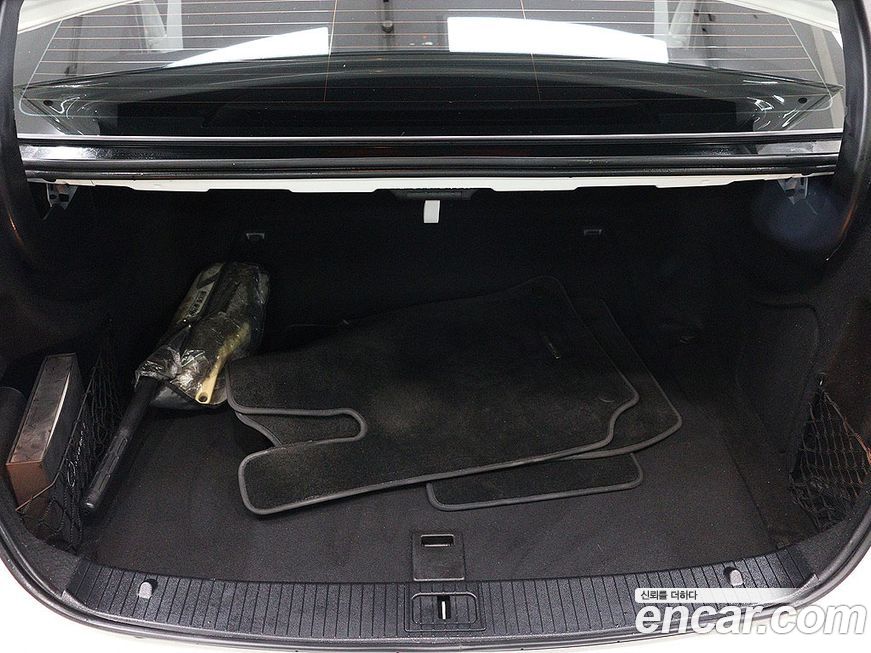 Mercedes-Benz E-Class 2013