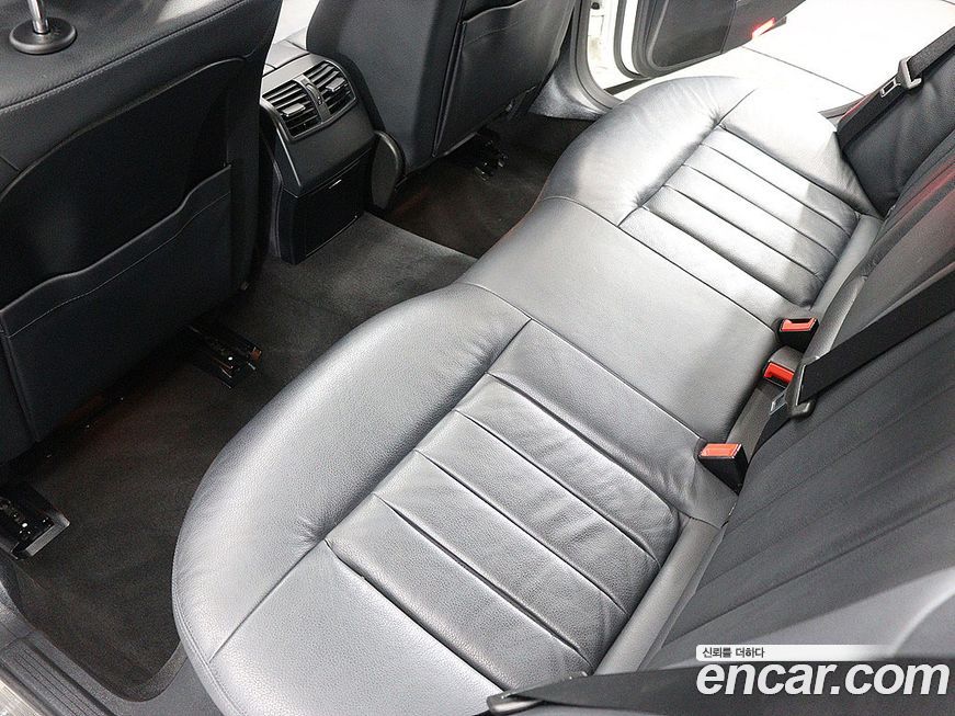 Mercedes-Benz E-Class 2013