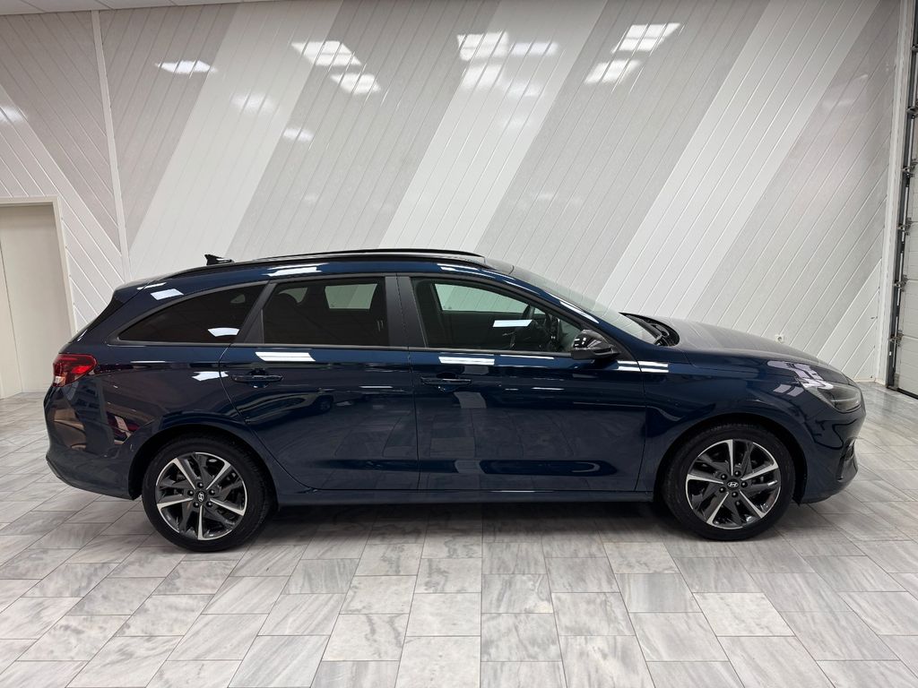Hyundai i30 2025
