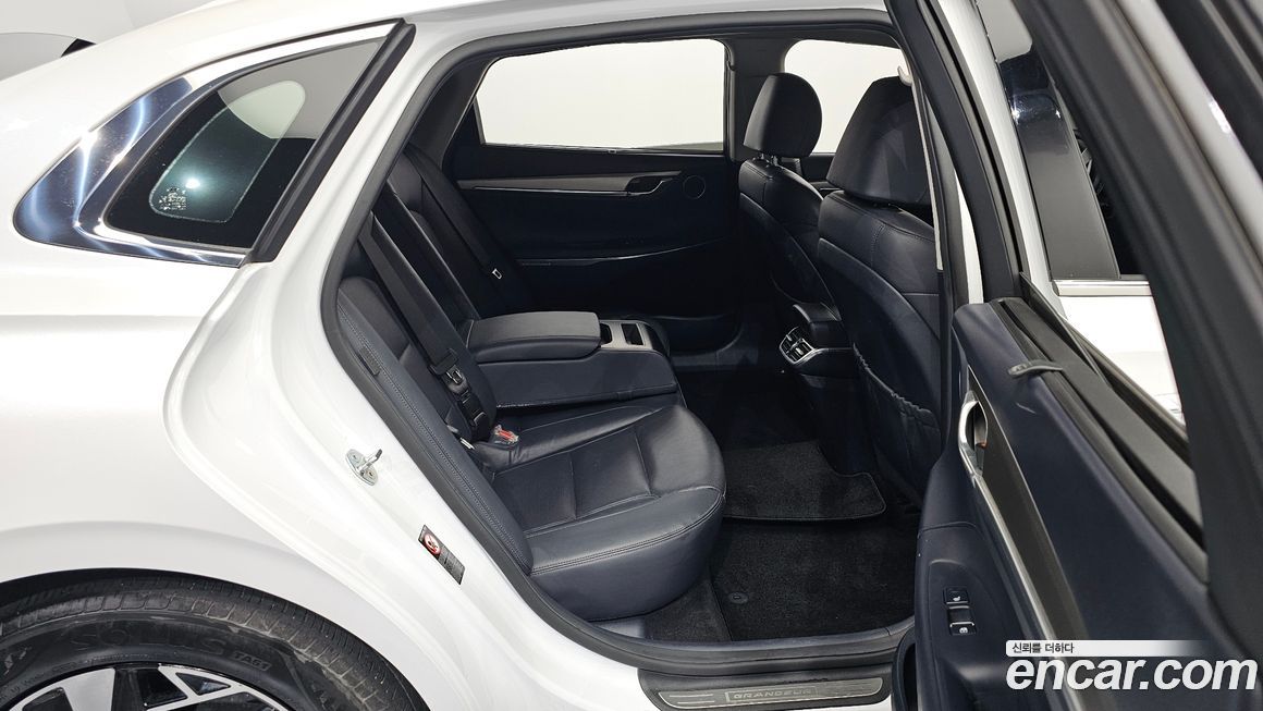 Hyundai Grandeur 2021