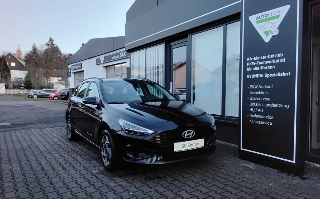 Hyundai i30 2025