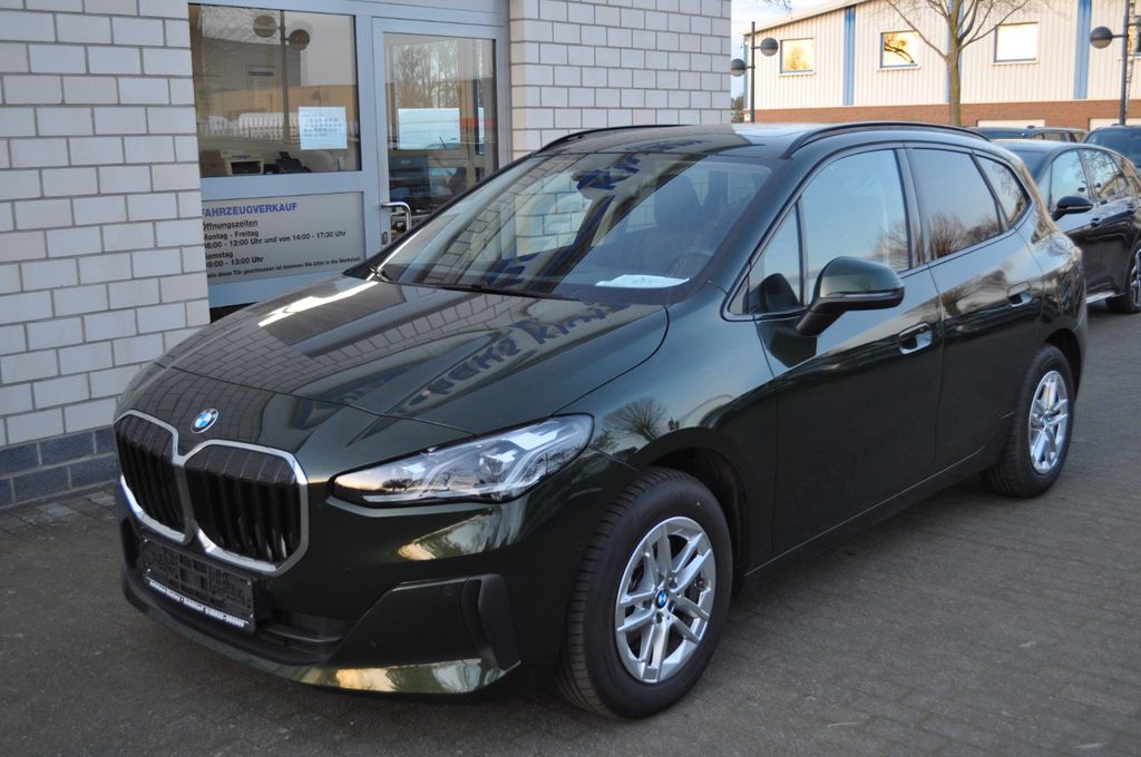 BMW 220 2025
