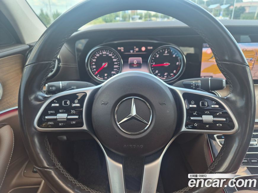 Mercedes-Benz E-Class 2019