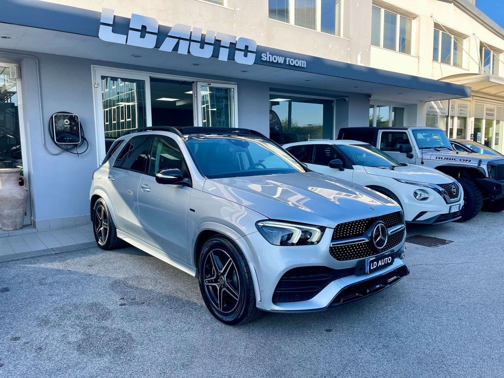 Mercedes-Benz Other 2021