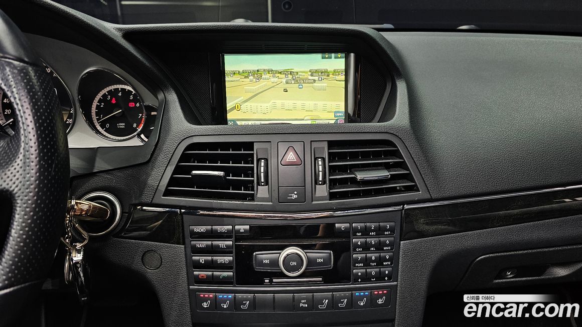 Mercedes-Benz E-Class 2012