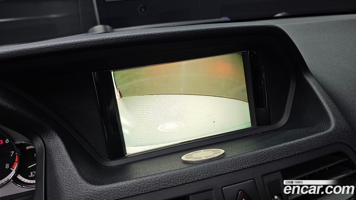 Mercedes-Benz E-Class 2012