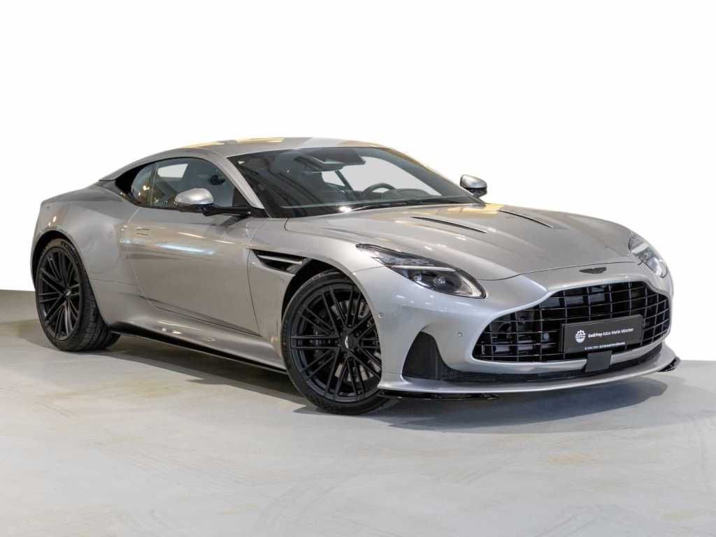 Aston Martin DB12