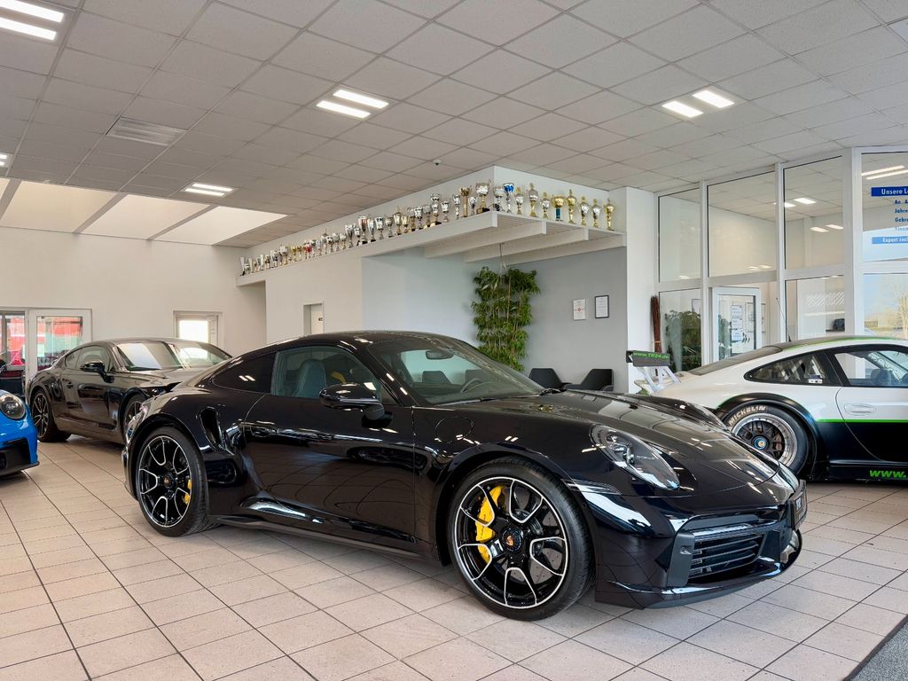 Porsche 992 2023