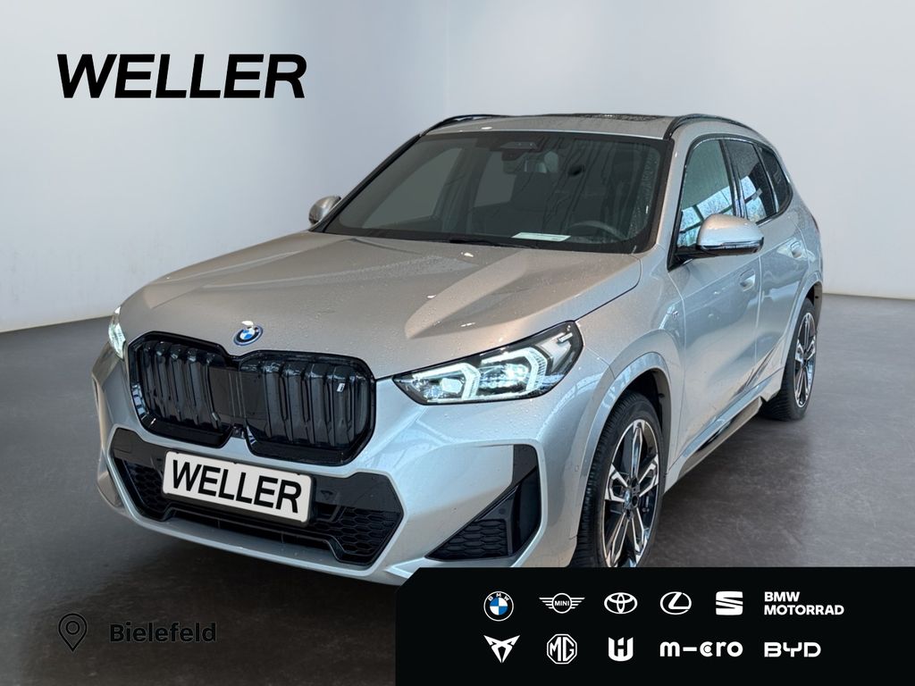 BMW iX1 2023