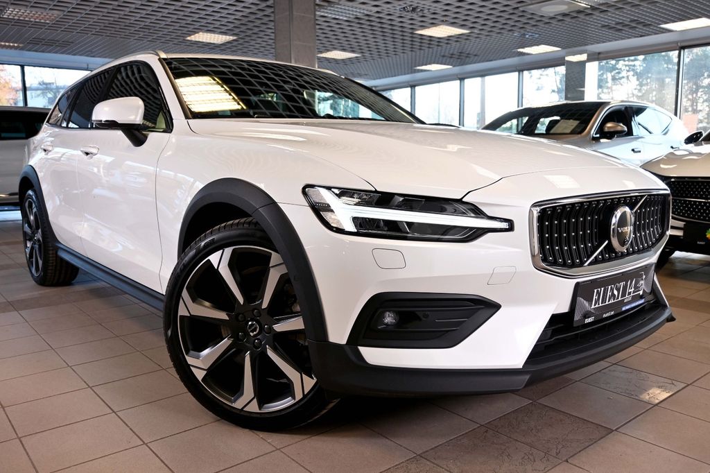 Volvo V60 2024