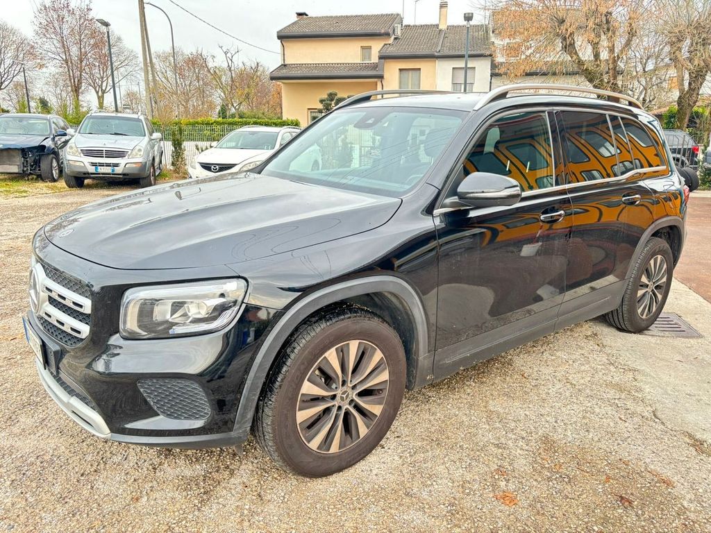 Mercedes-Benz GLB 200 2022