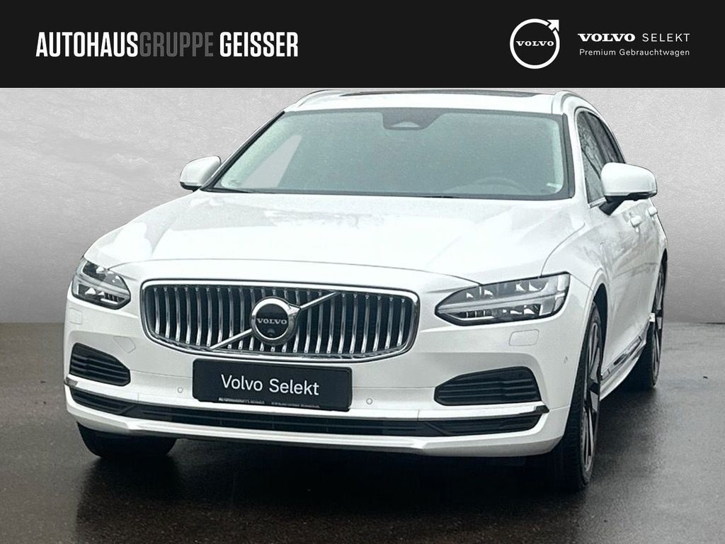 Volvo V90 2025