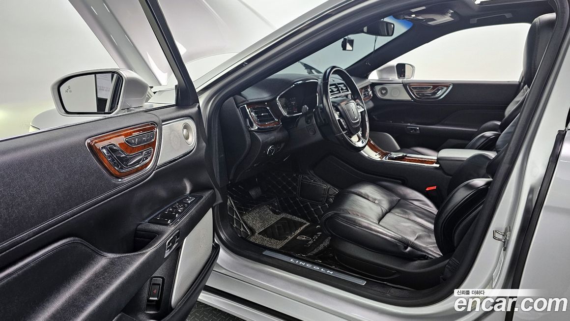 Lincoln Continental 2017