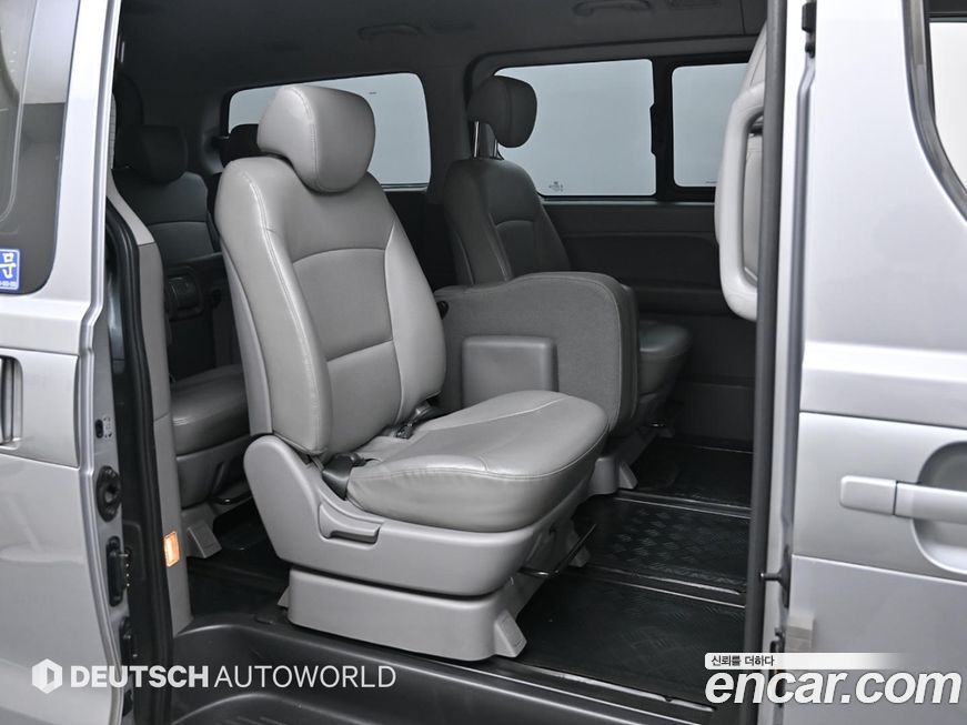 Hyundai Starex 2019