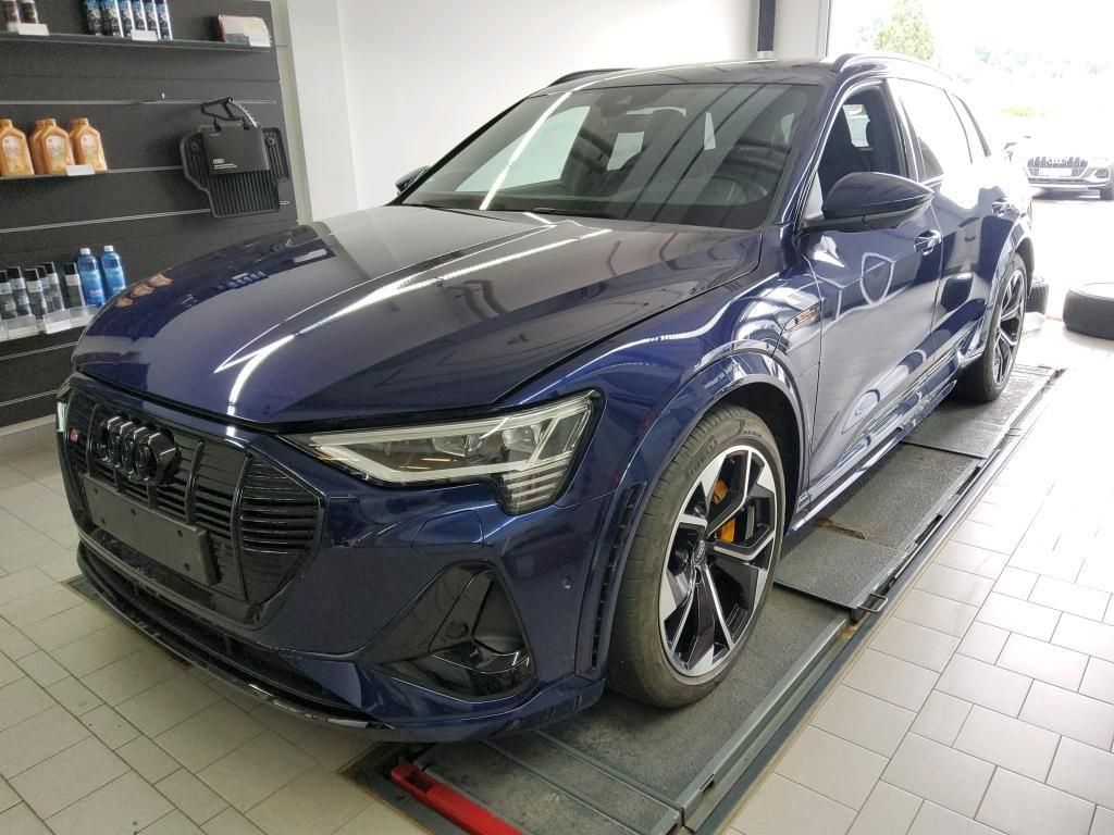 Audi e-tron 2022