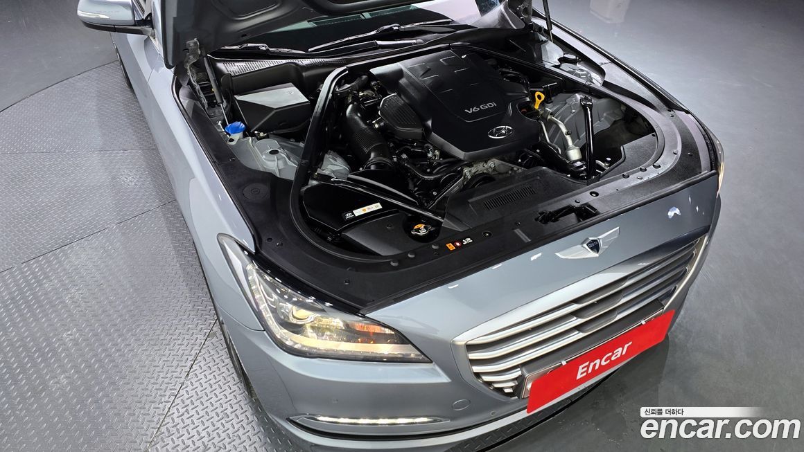 Hyundai Genesis 2015