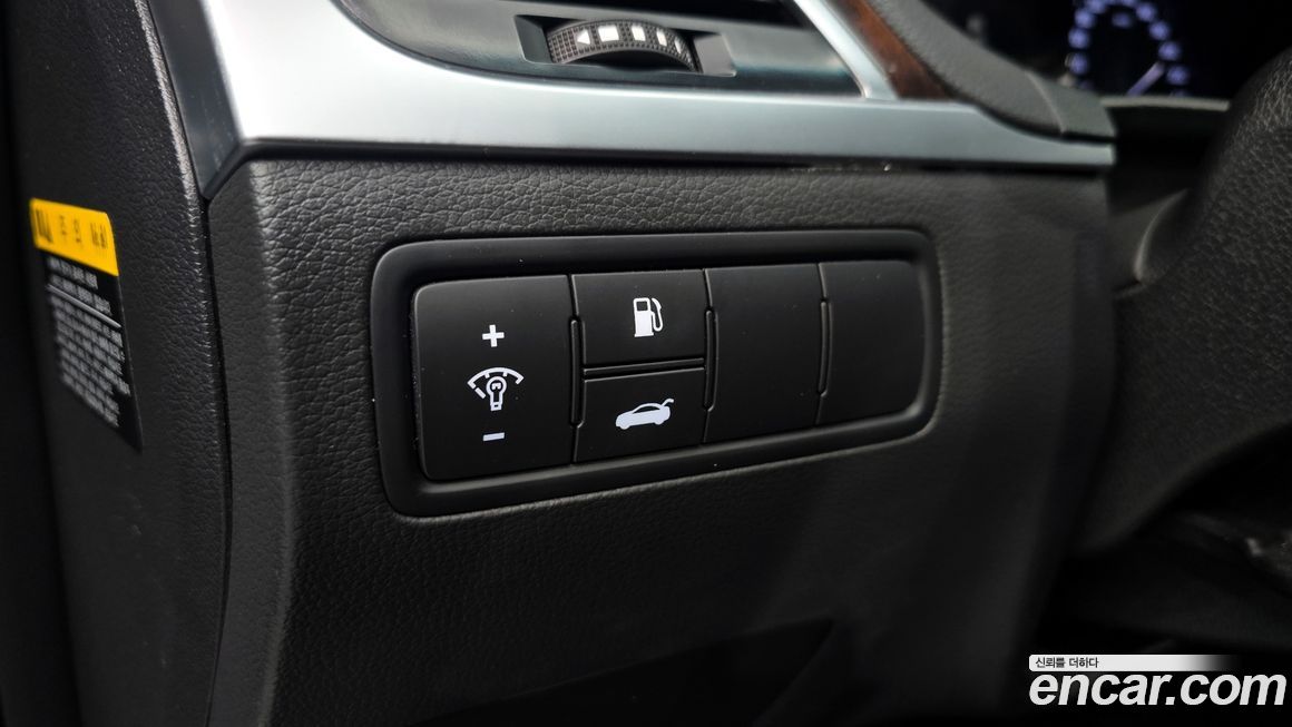 Hyundai Genesis 2015