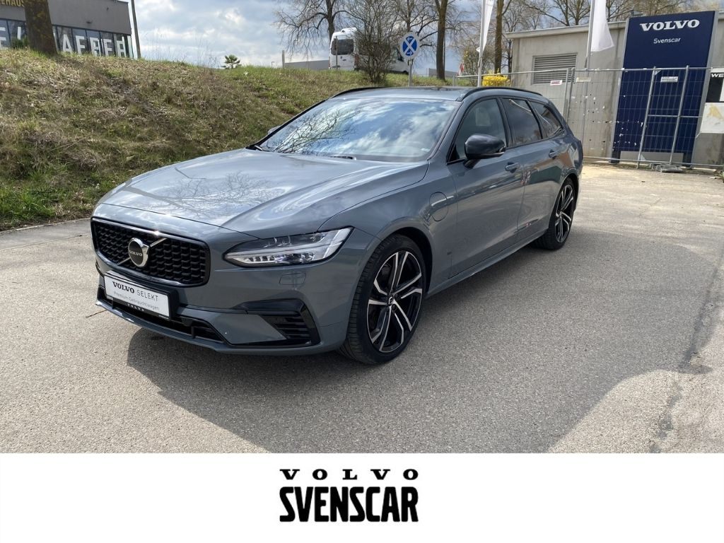 Volvo V90 2022