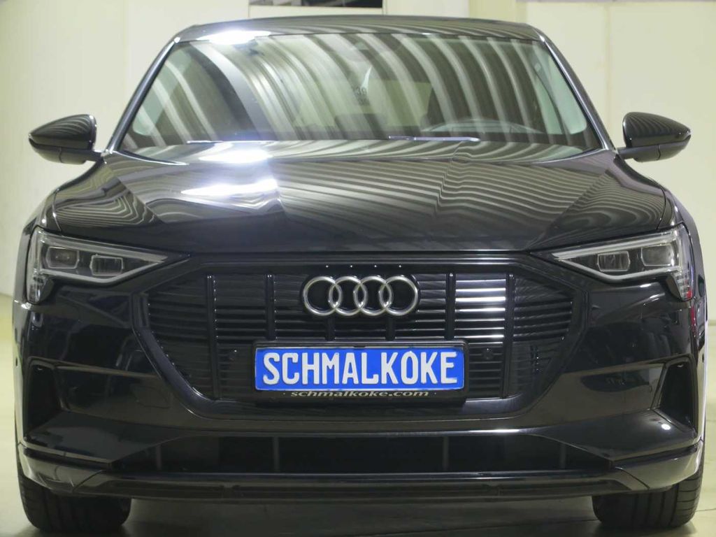 Audi e-tron 2023
