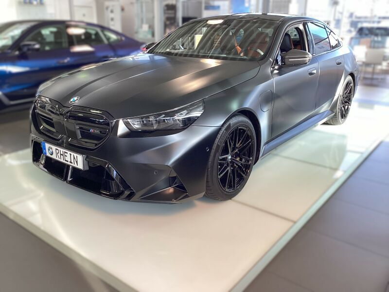 BMW M5 2025