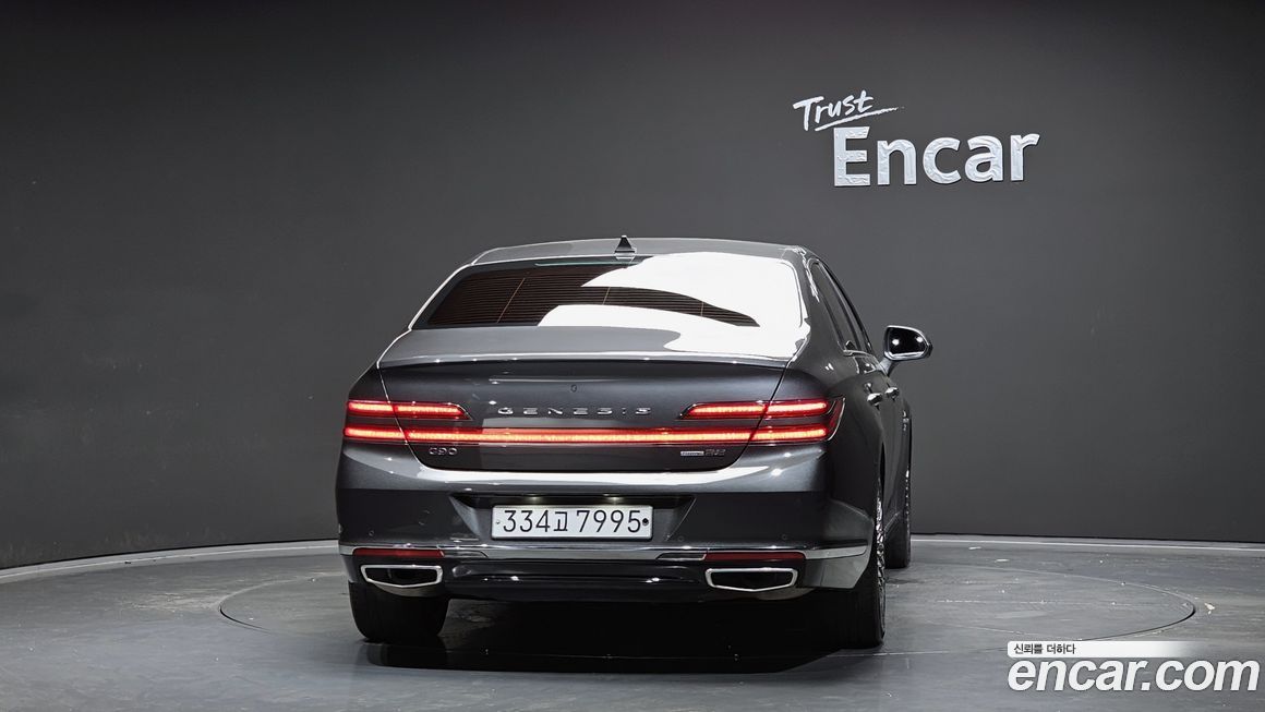Genesis G90 2020