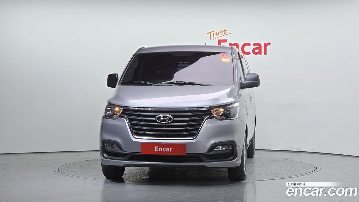 Hyundai Starex 2019