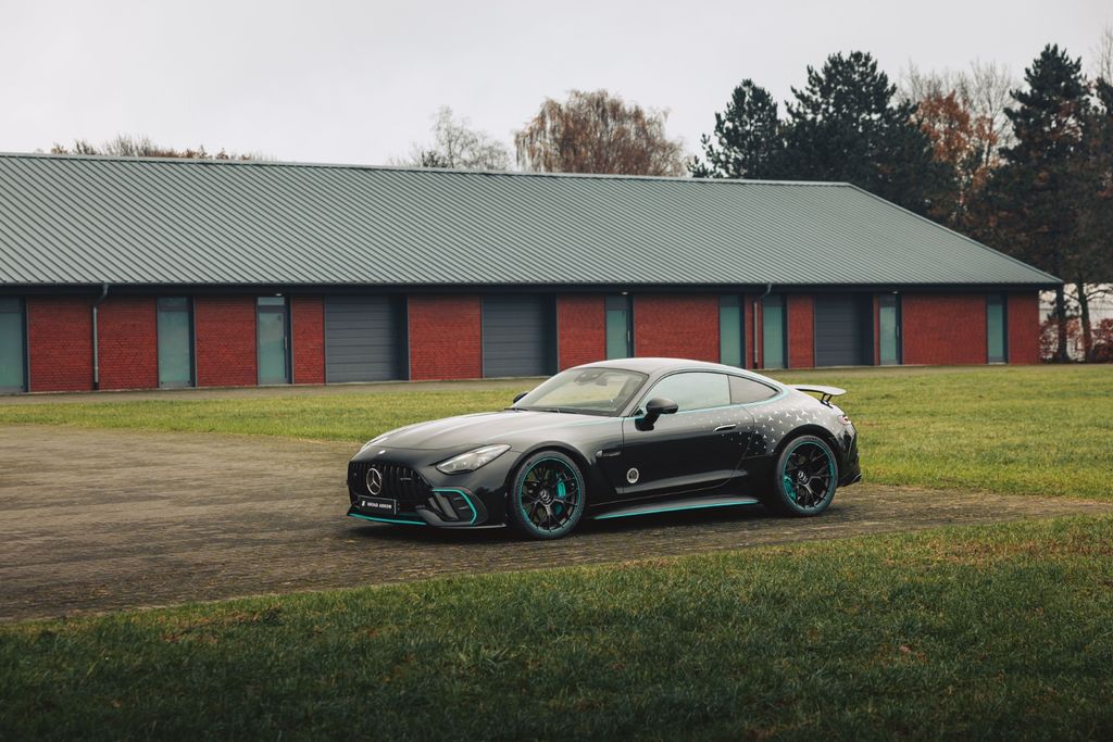 Mercedes-Benz AMG GT 2025