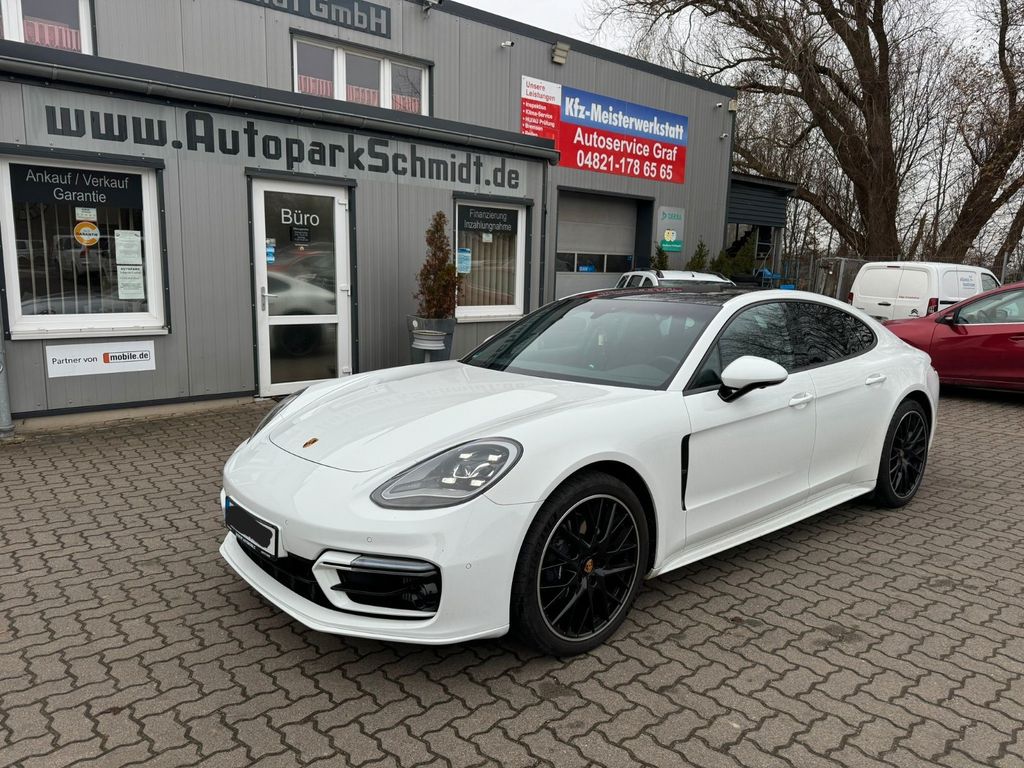 Porsche Panamera 2023