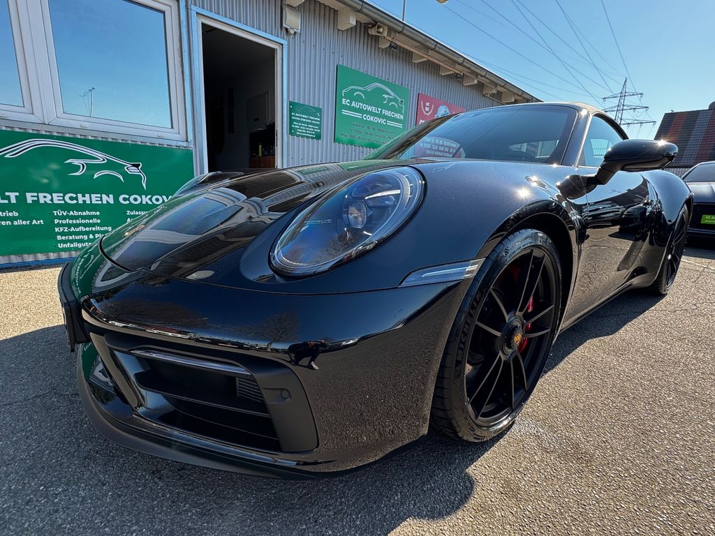 Porsche 911 2023