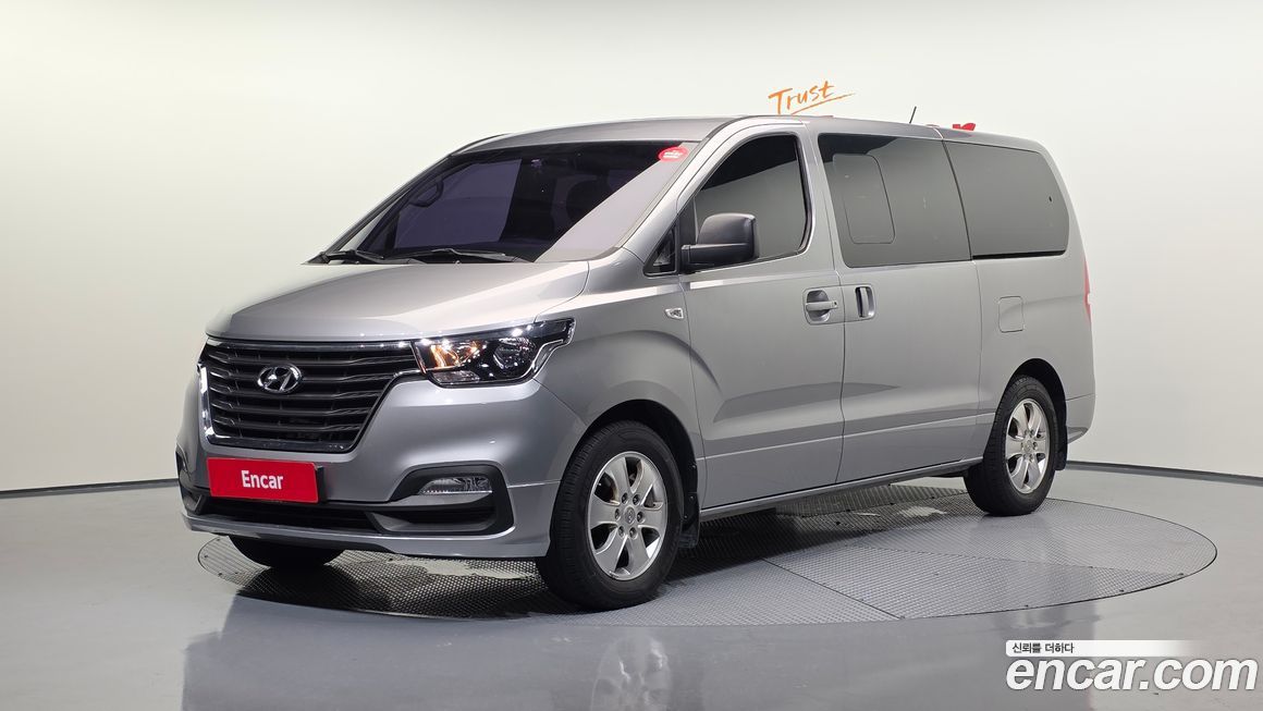 Hyundai Starex 2019