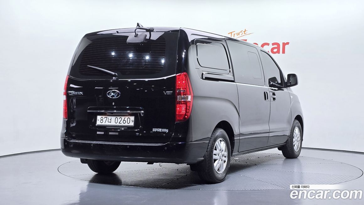 Hyundai Starex 2021