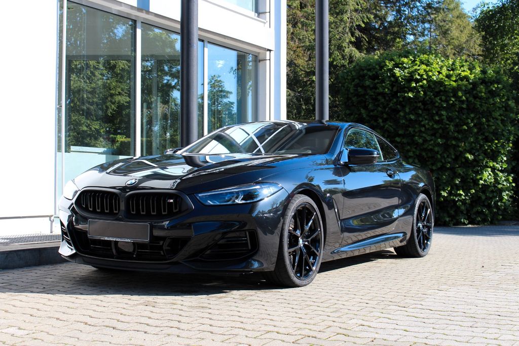 BMW M850 2023