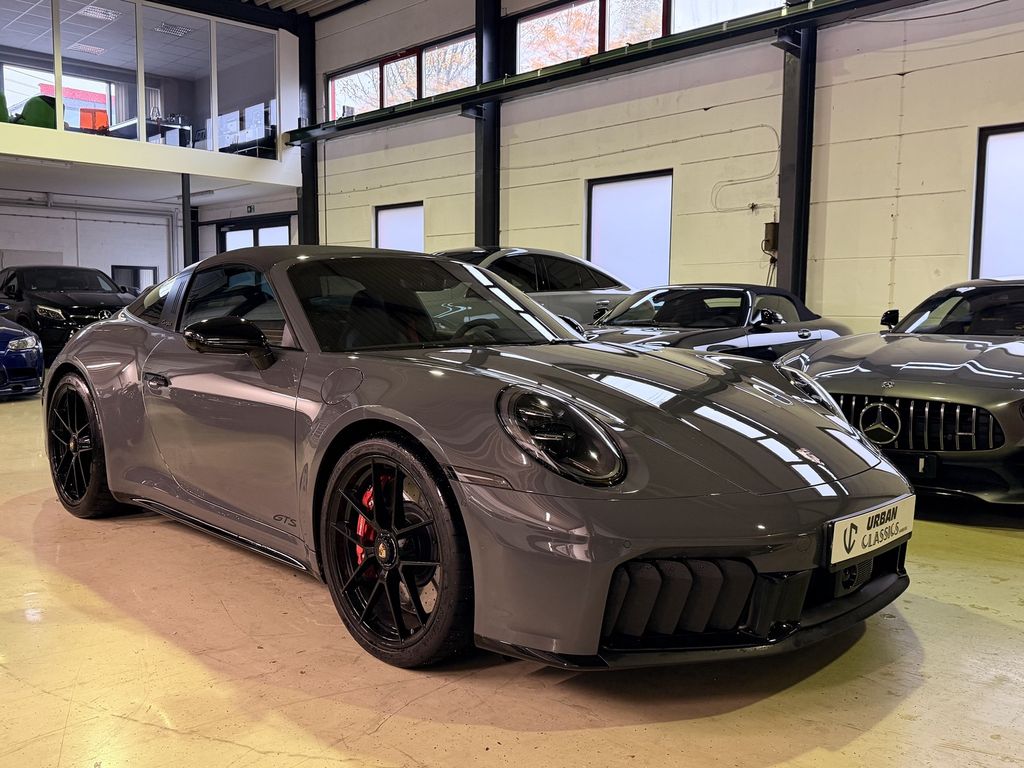 Porsche 992 2025