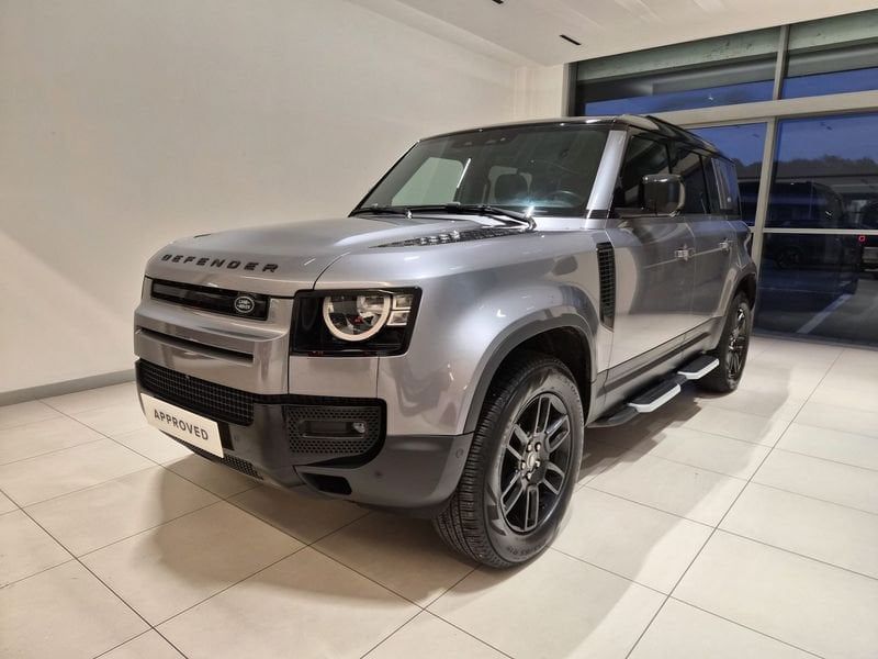 Land Rover Defender 2023