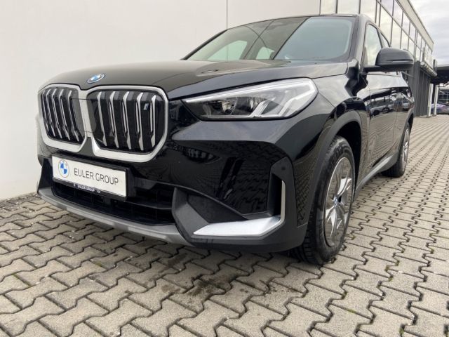 BMW iX1 2023