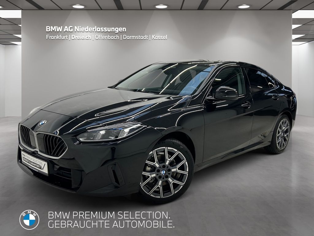 BMW 220 2025