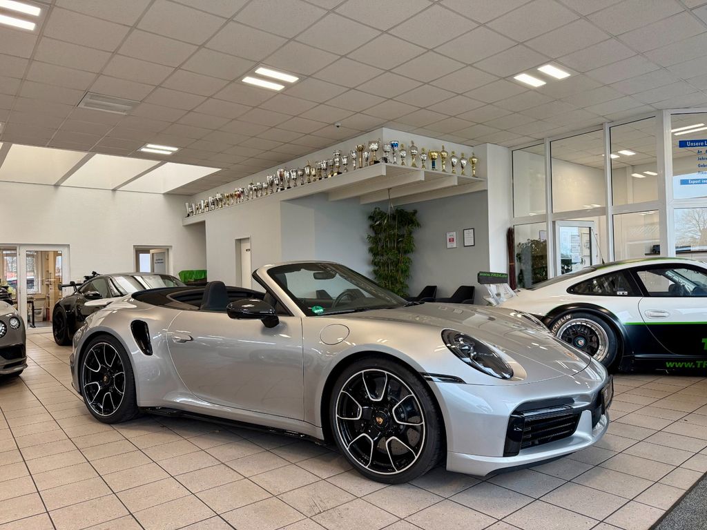 Porsche 992 2023