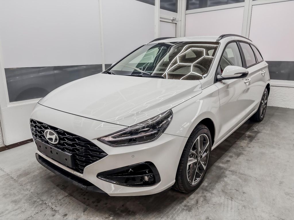 Hyundai i30 2025
