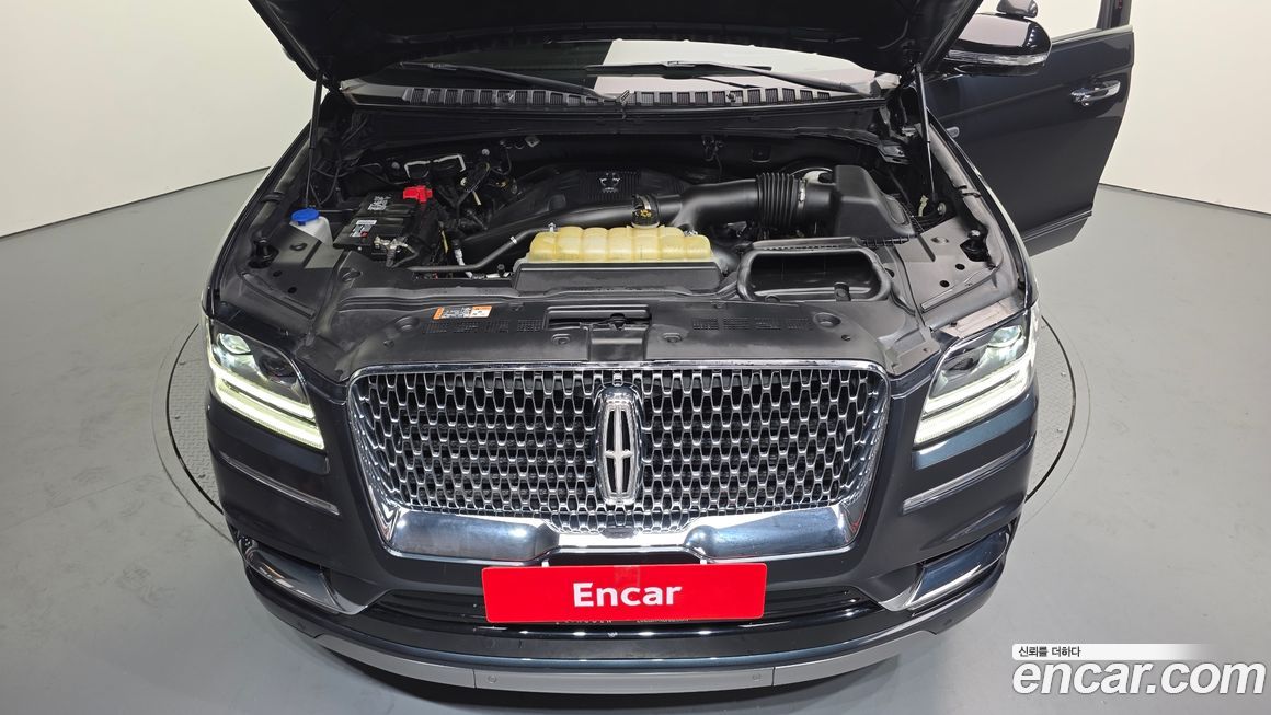 Lincoln Navigator 2021