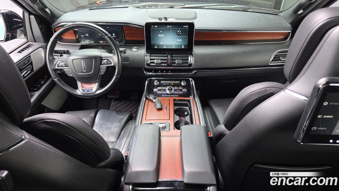 Lincoln Navigator 2021