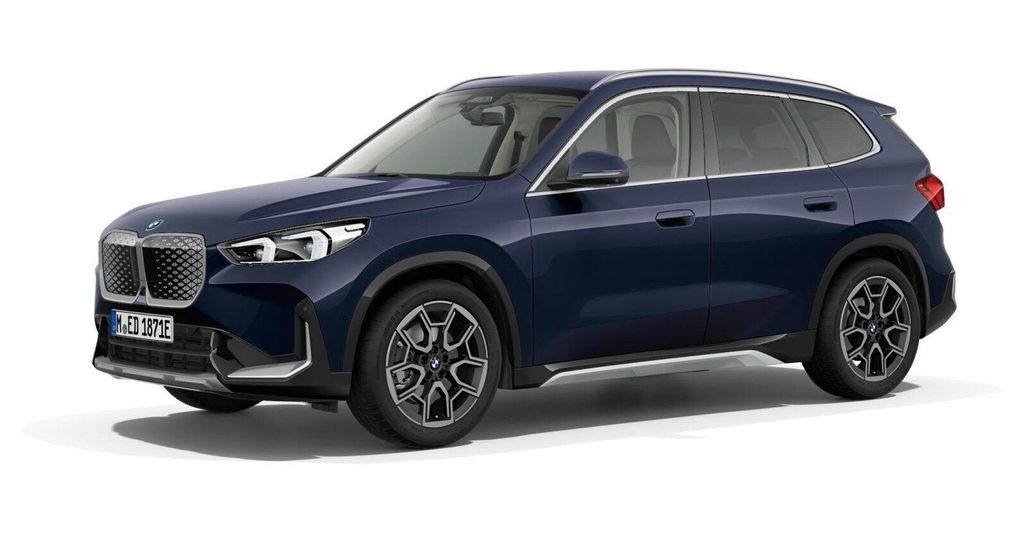 BMW iX1