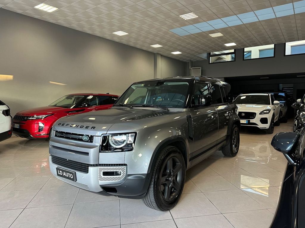 Land Rover Defender 2021